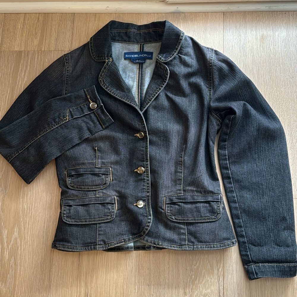 Bandolinoblu Faded Black Denim, Embellished Button, Ruffle Back Jacket, Petite M